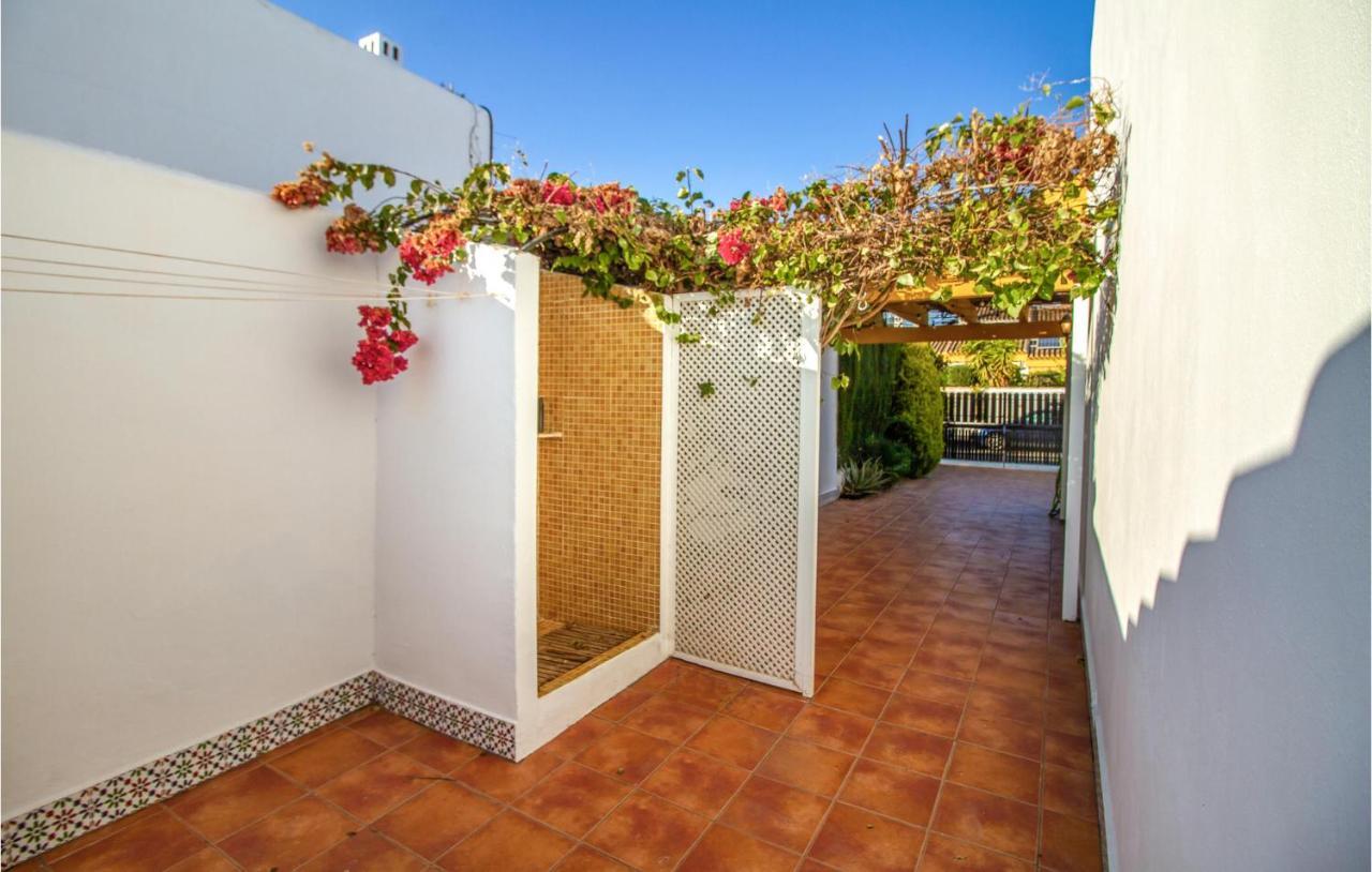 4 Bedroom Cozy Home In ピラール・デ・ラ・オラダダ エクステリア 写真