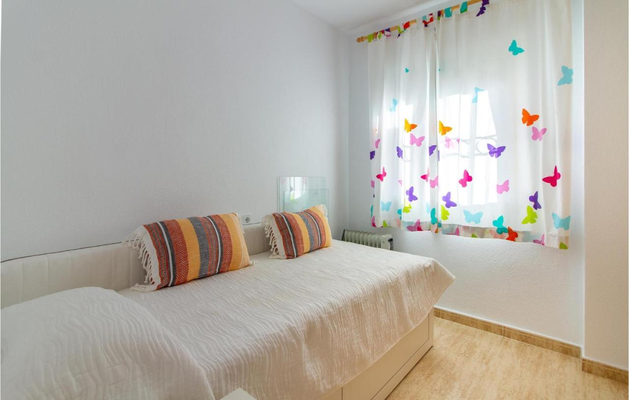 4 Bedroom Cozy Home In ピラール・デ・ラ・オラダダ エクステリア 写真